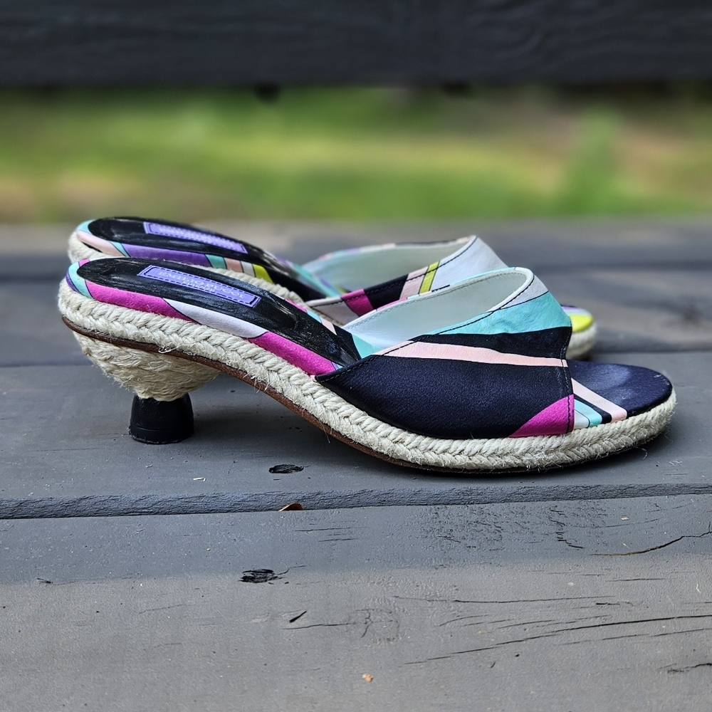 Vintage Silk Emilio Pucci sandals - Picture 2 of 5